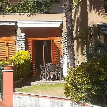 Portofino Est Apartament *